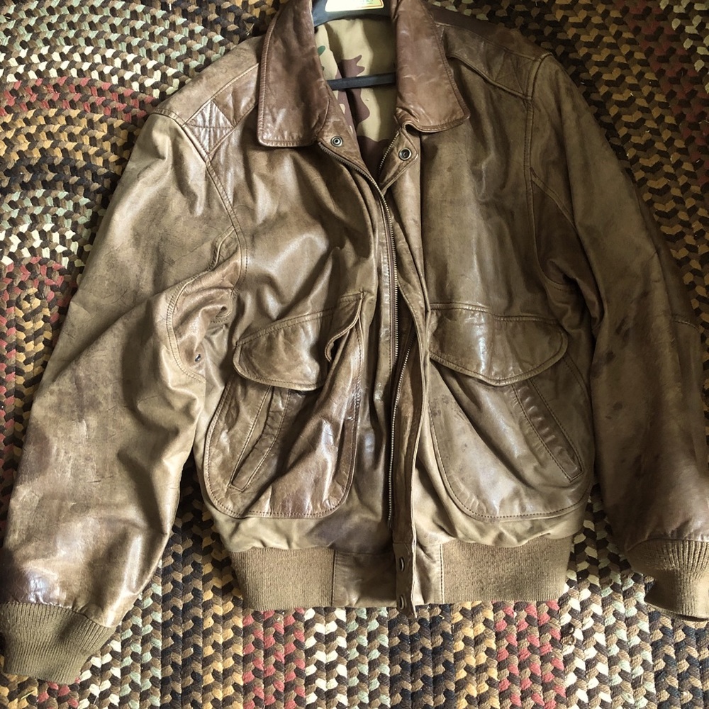 Leather bomber jacket (vintage)